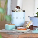 Presse-agrumes SMEG CJF11PBEU